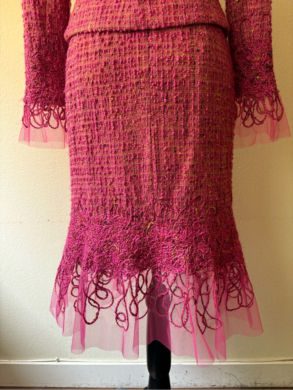 Vintage Rickie Freeman Teri Jon Pink Boucle Tweed Skirt Suit Emboidered Trim 2/4 - Picture 8 of 15